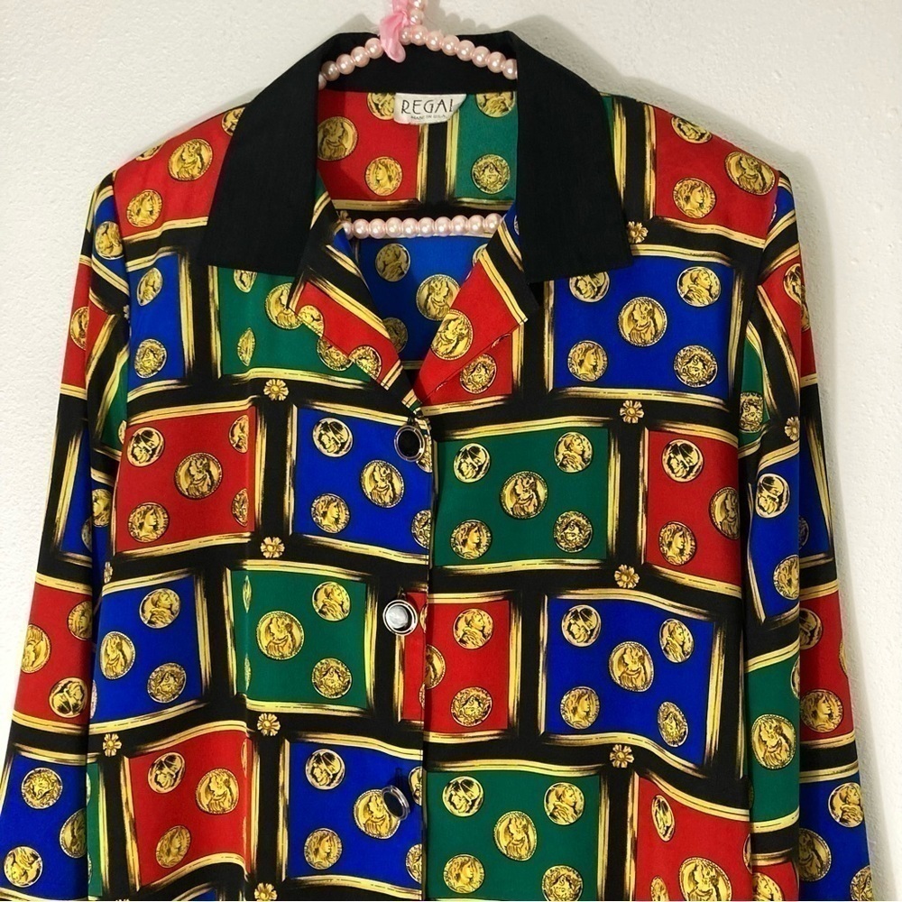 Vintage colorful printed coin button up top - Picture 4 of 16